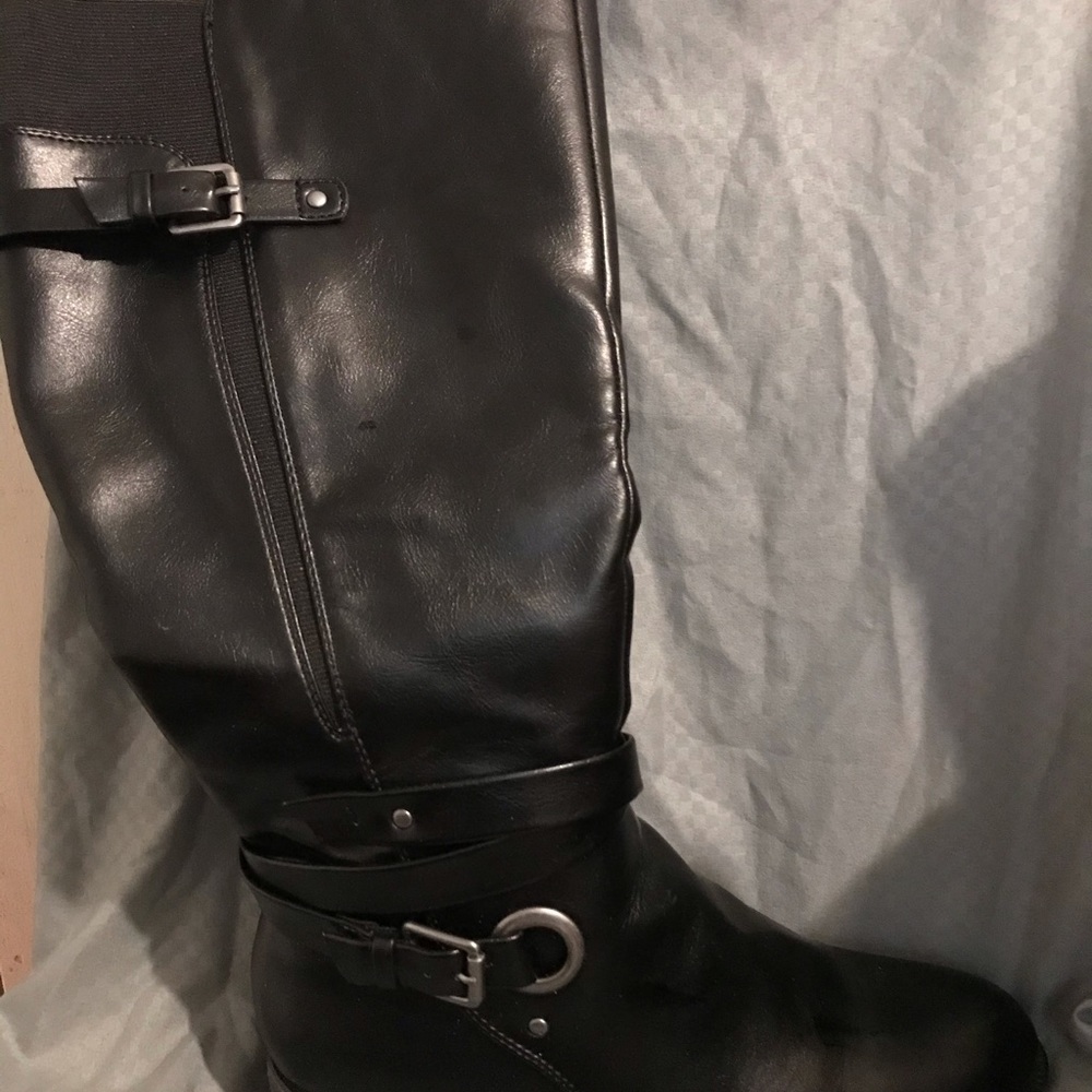 Ladies fashion boots